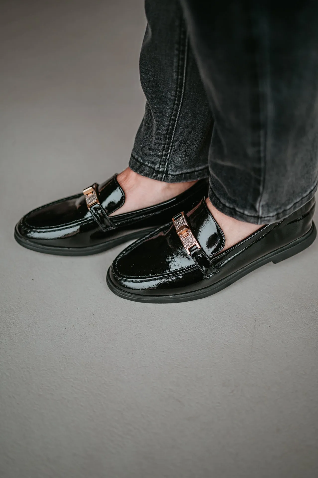 Angolo loafers I Black