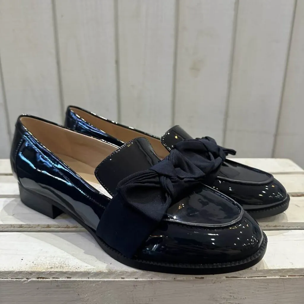 Bandolino Lindio Loafers - Size 8.5