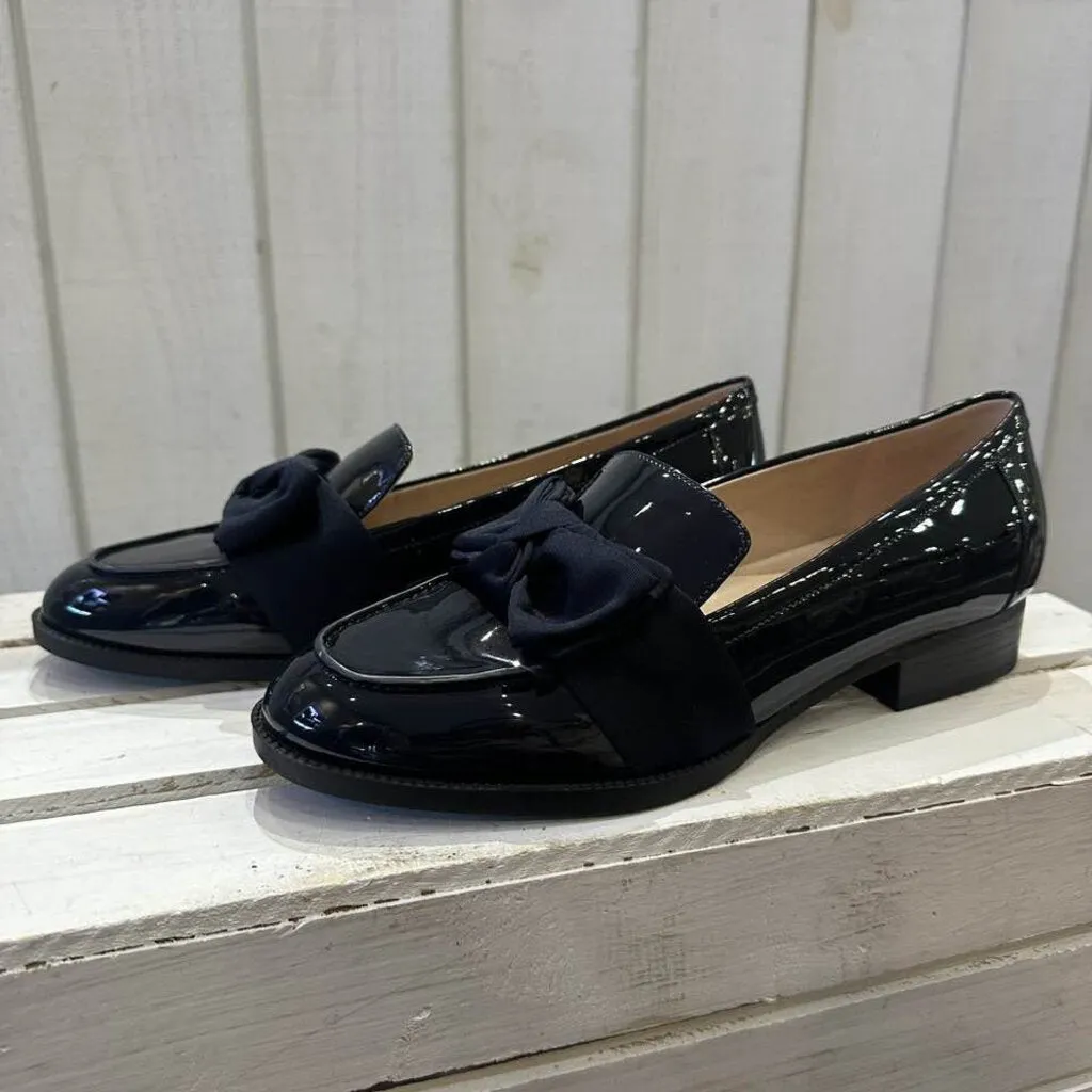 Bandolino Lindio Loafers - Size 8.5