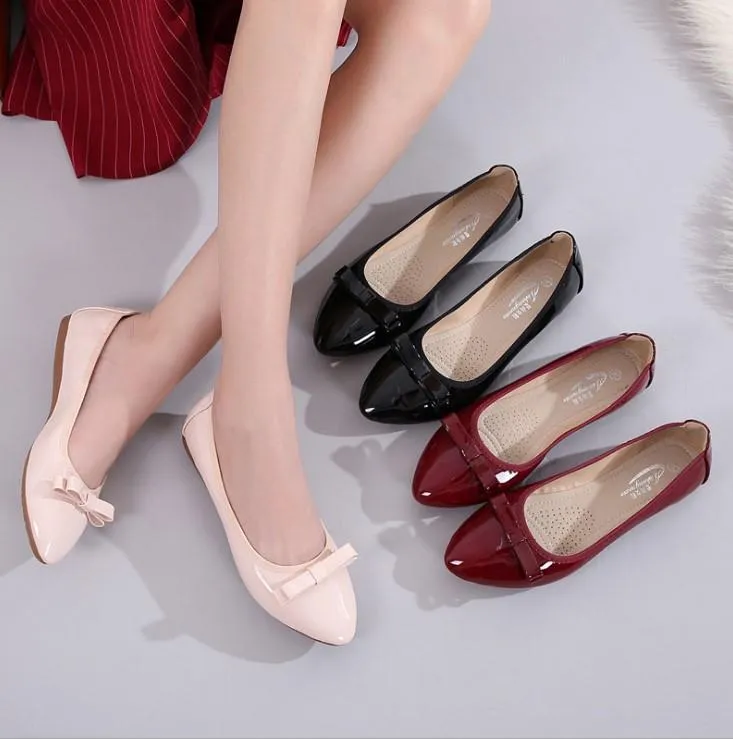 Bowknot Point Toe Flat Patent Leather Loafers