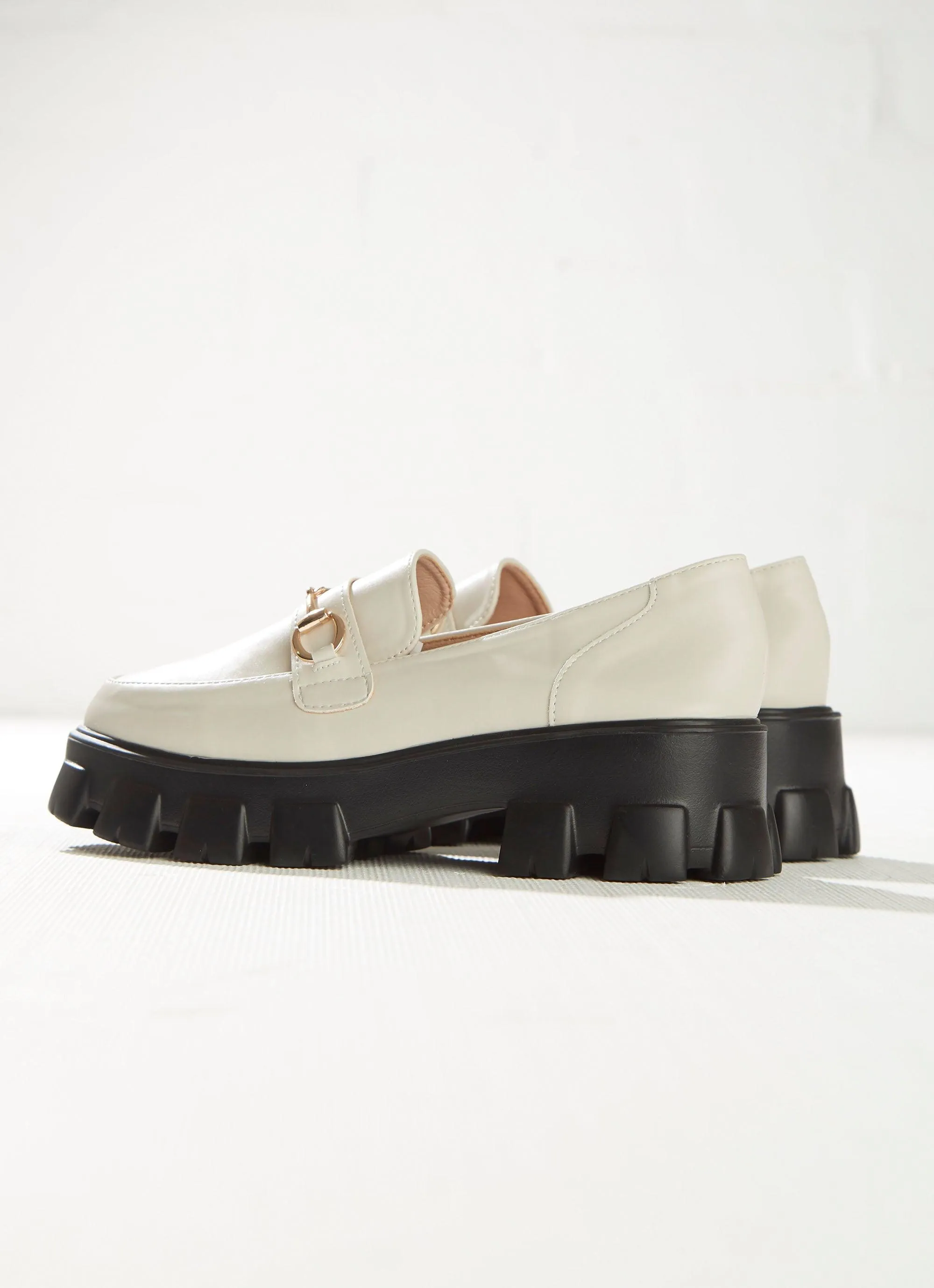 Brigitta Loafer - Bone