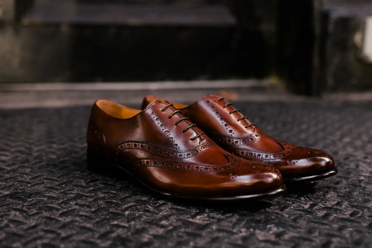 The West II Wingtip Oxford - Marrone